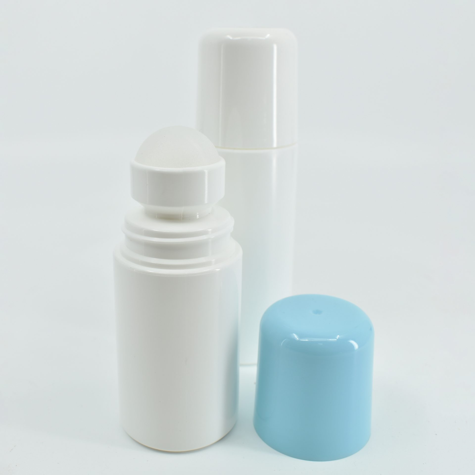 600DC-p1044 60-15ml 1 best-refillable-roll-on bottle-the-packaging-company