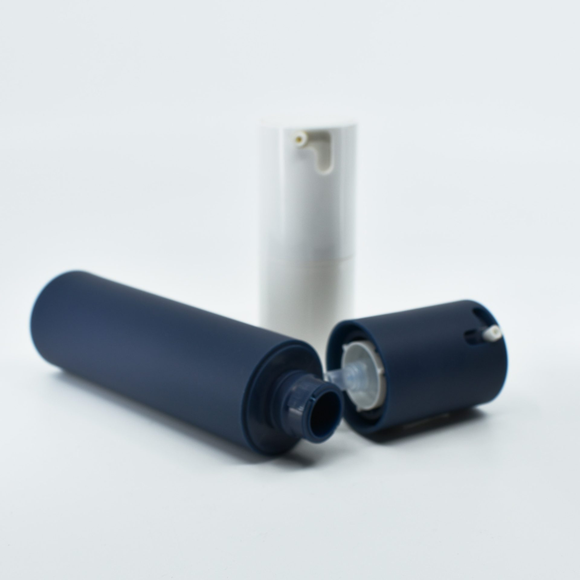 65AB-JY127 1 twist lock airless bottle